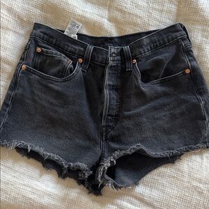 Levi’s 501 Cutoffs
